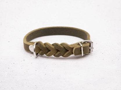 Collier en cuir olive