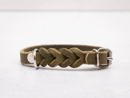 Collier en cuir olive